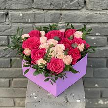 Цветочная композиция из Розы в коробке в Грозном