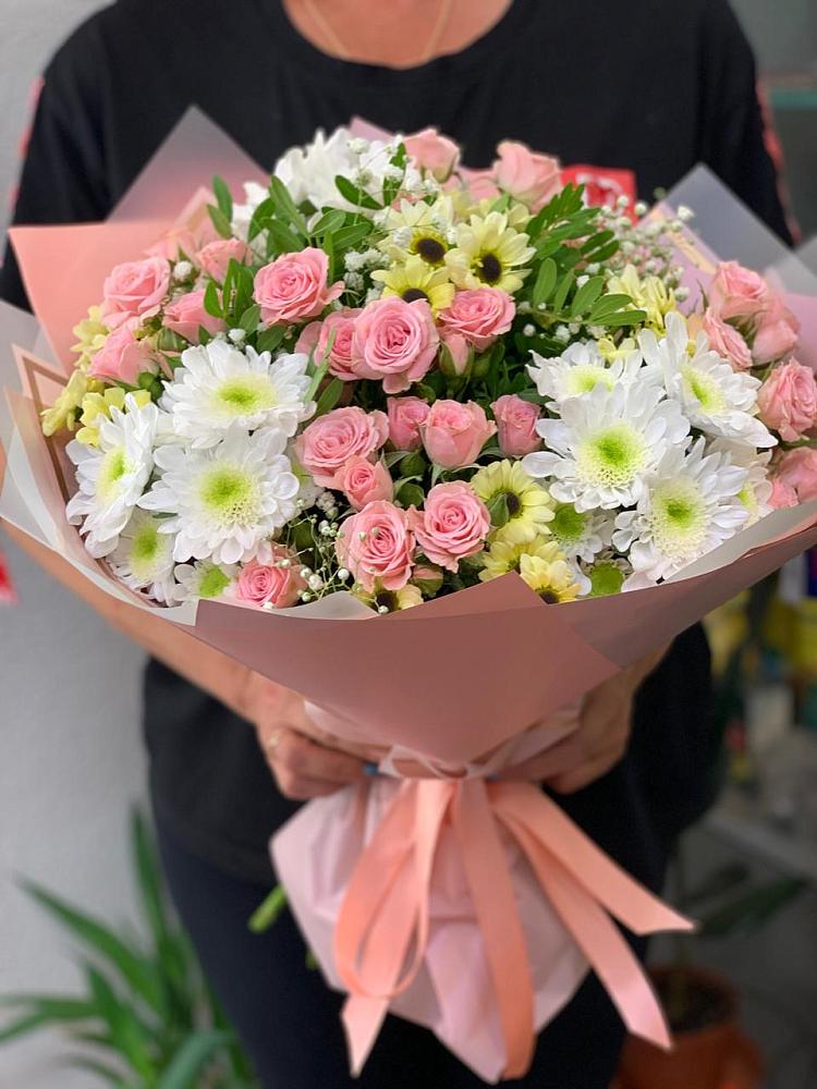 Букет цветов из: Розы и Хризантемы в Грозном