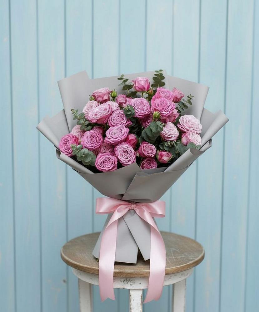 Букет цветов из: Розы в Грозном