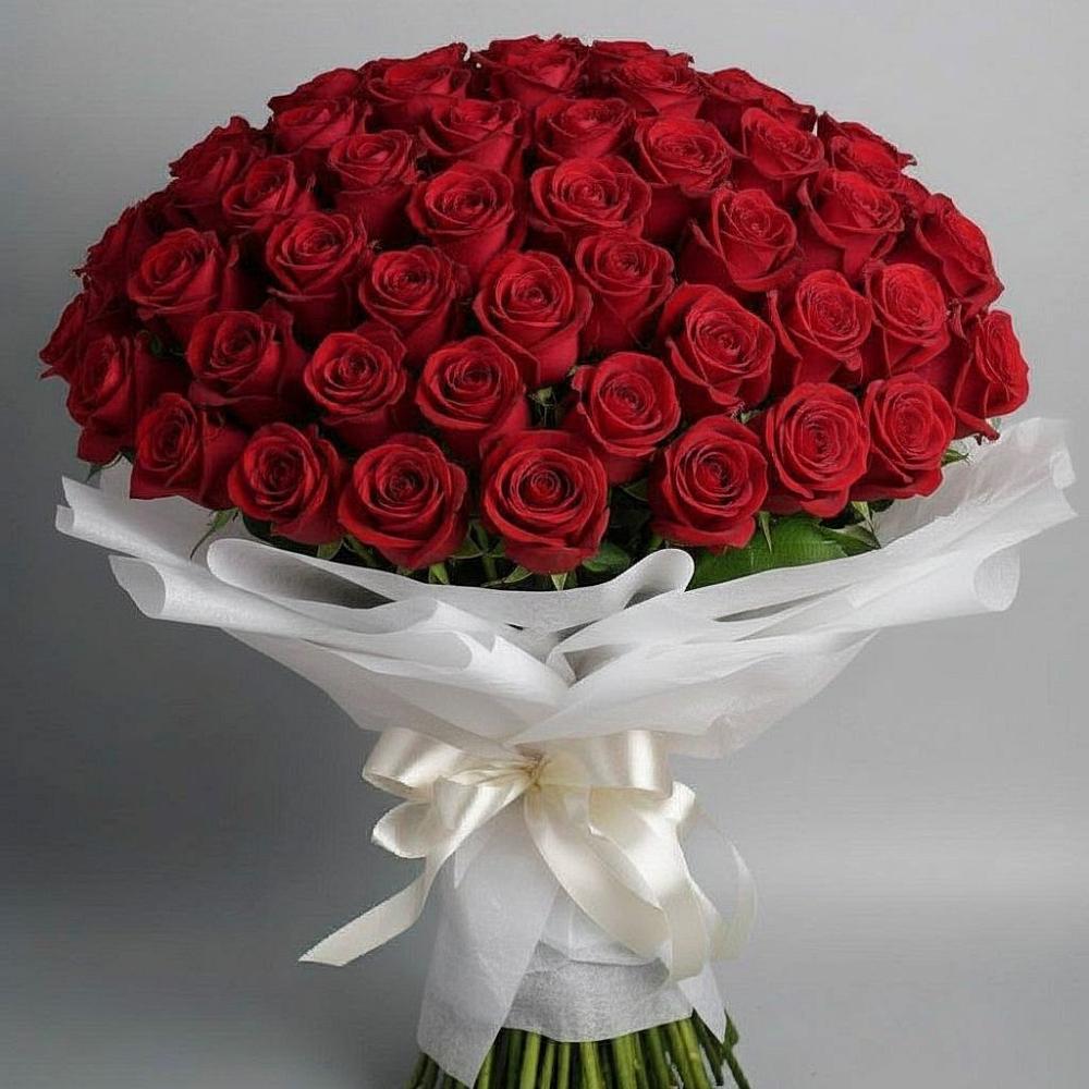 Букет 101 Красная роза Блэк Мэджик в Грозном