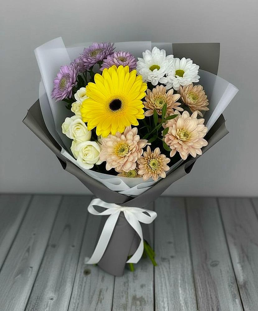 Букет цветов из: Розы, Герберы и Хризантемы в Грозном
