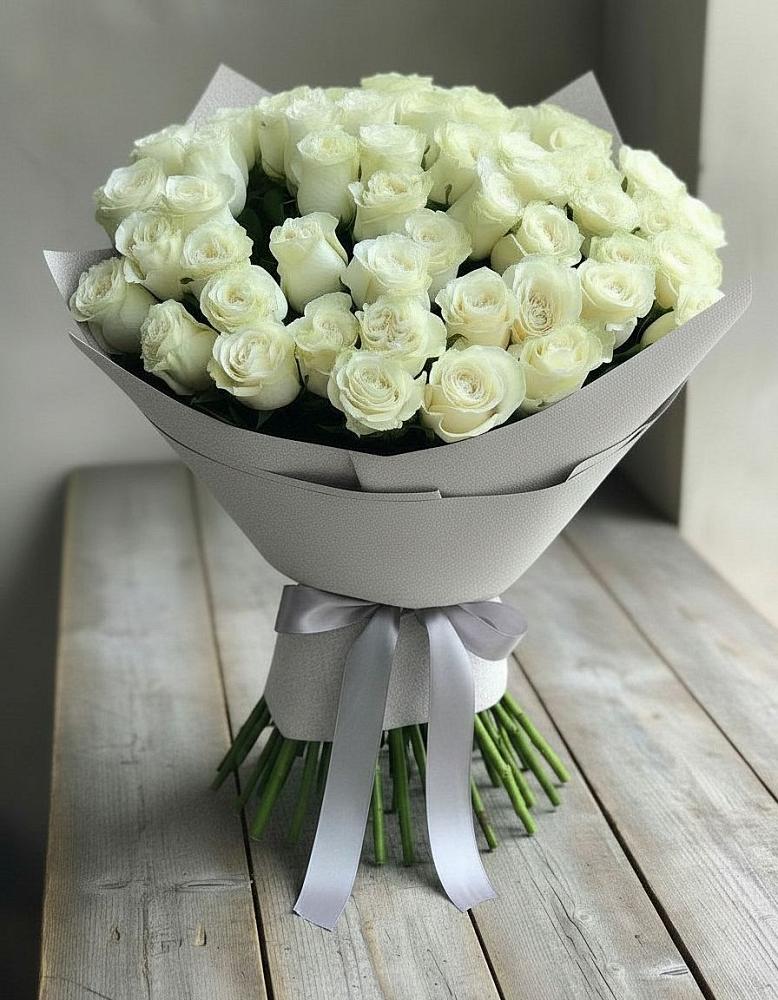 Букет 35 Белых роз в Грозном