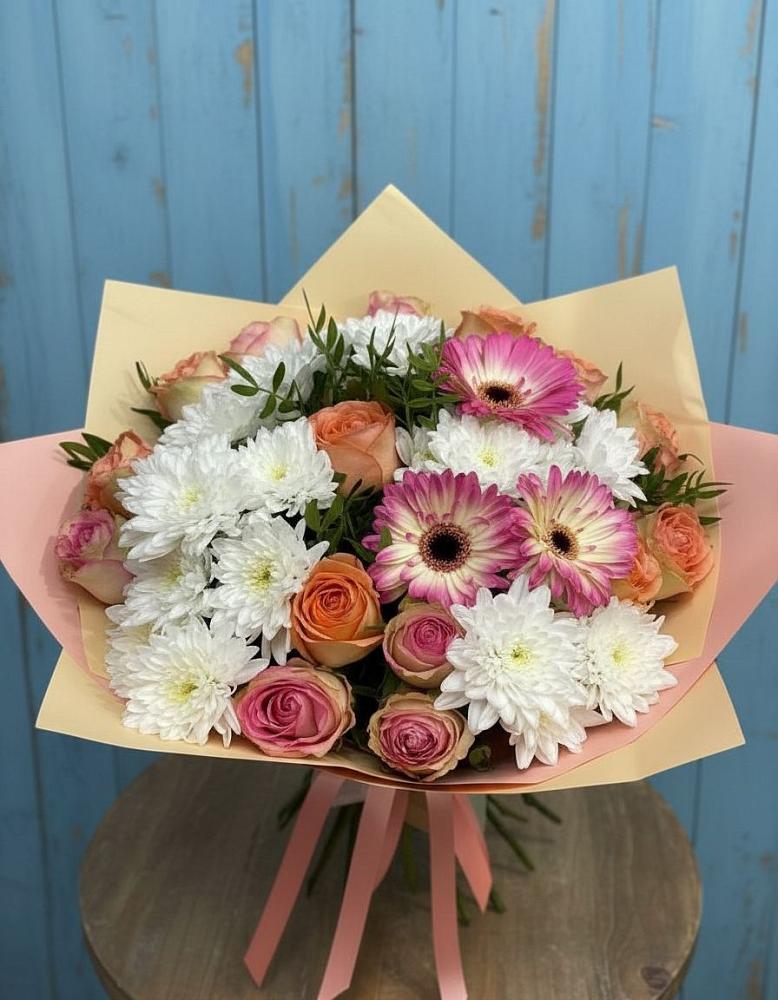 Букет цветов из: Розы, Герберы и Хризантемы в Грозном