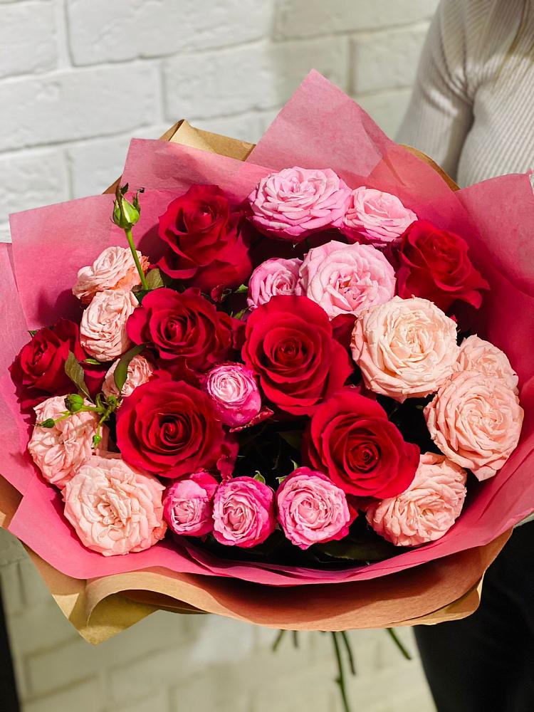 Букет цветов из: Розы в Грозном