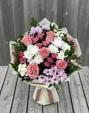Букет цветов из:  Альстромерии, Гвоздики, Розы и Хризантемы в Грозном