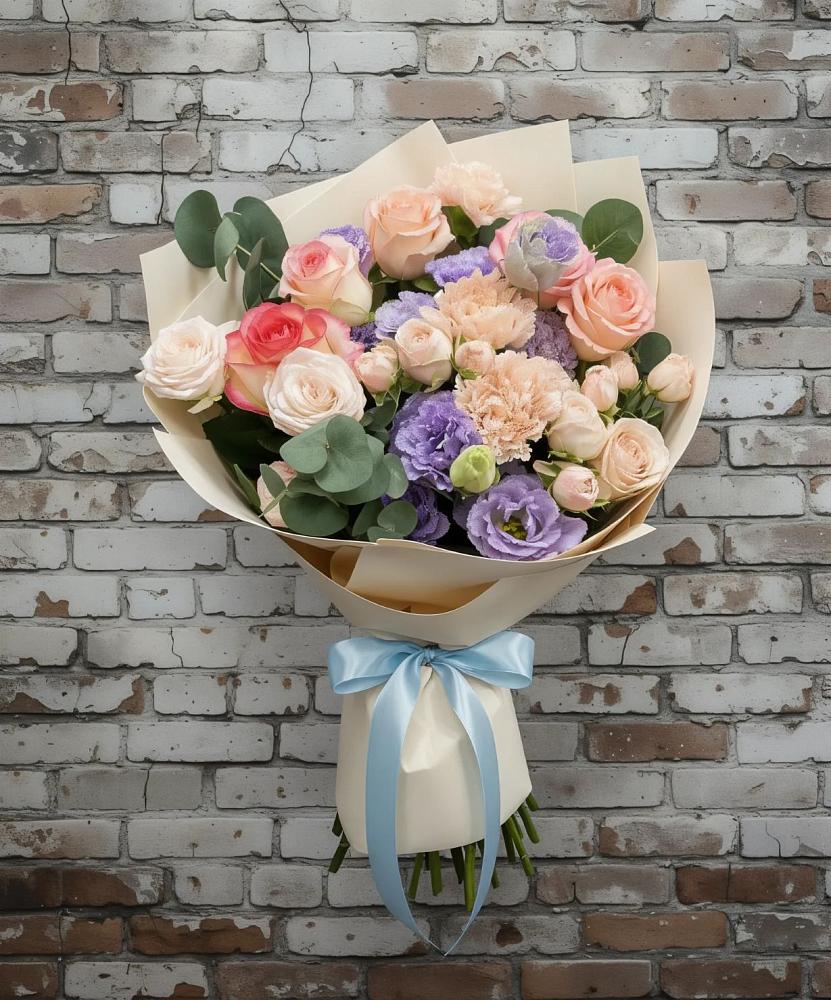 Букет цветов из: Розы, Лизиантусы и Гвоздики в Грозном