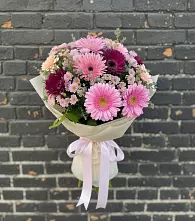 Букет цветов из:  Герберы и Хризантемы в Грозном
