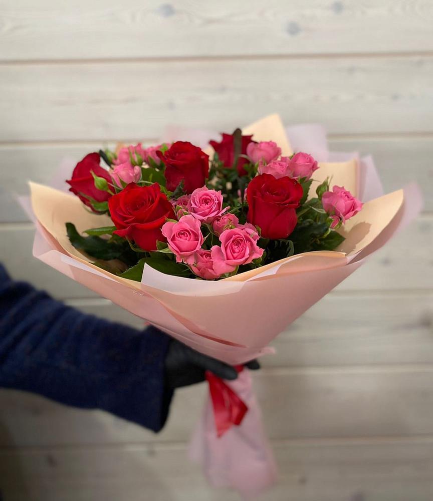 Букет цветов из: Розы в Грозном