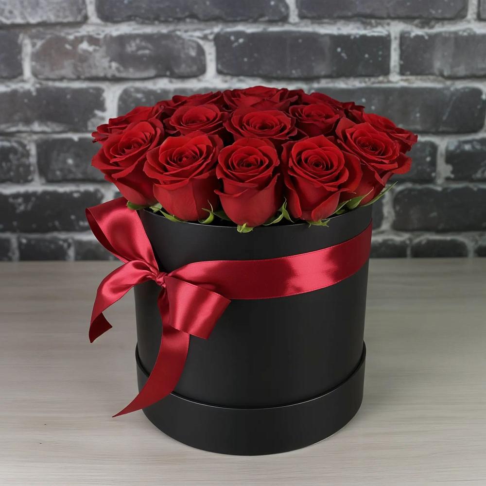 Цветочная композиция из Розы в шляпной коробке в Грозном